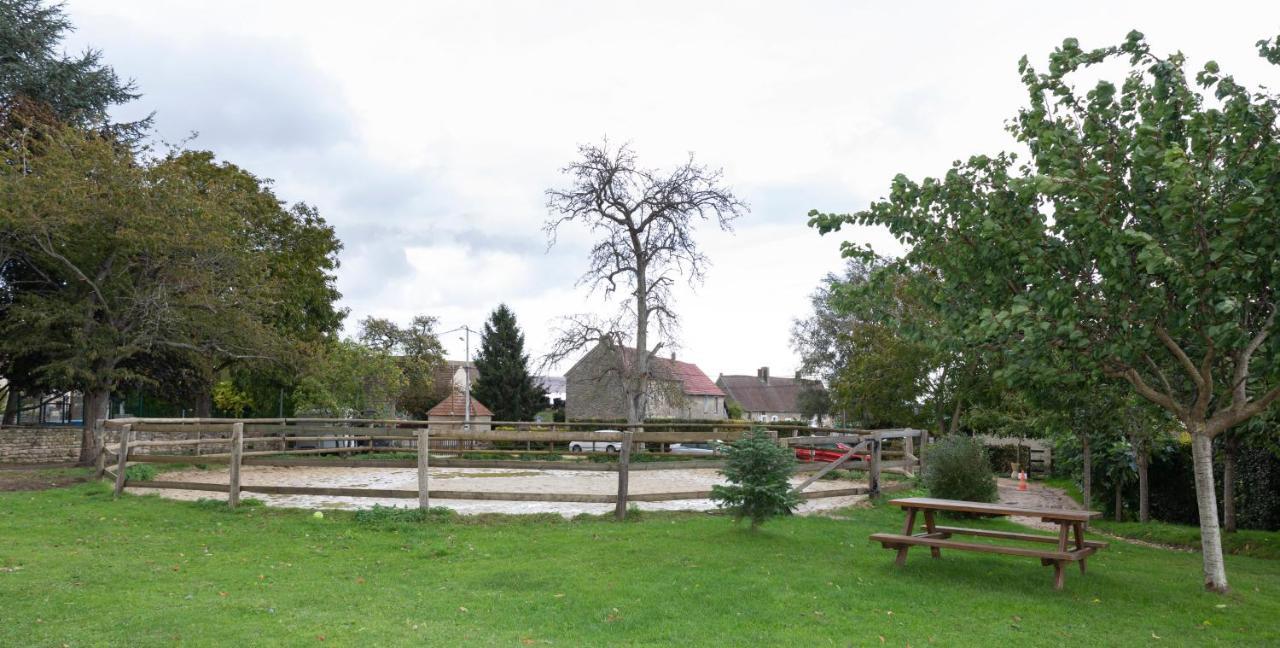 Ferienwohnung La Ferme Des Nonains Montjavoult Exterior foto