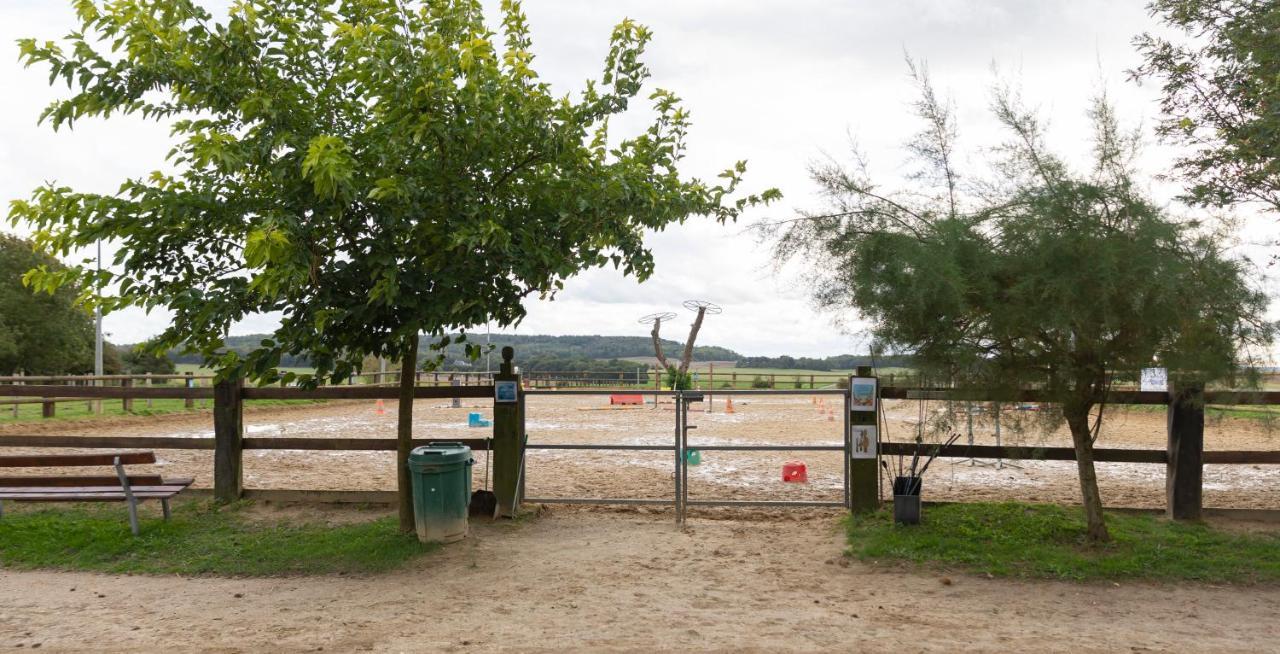 Ferienwohnung La Ferme Des Nonains Montjavoult Exterior foto